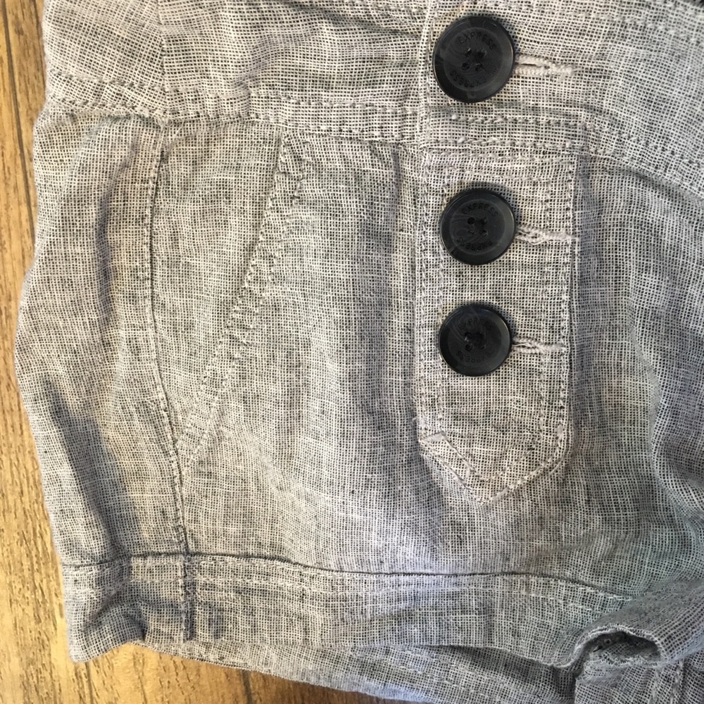 Express Shorts - Picture 3 of 5